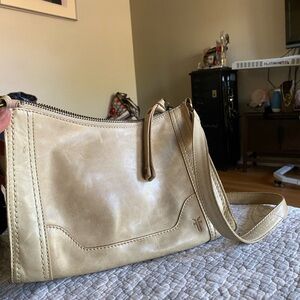FRYE MELISSA BAG OFF WHITE.